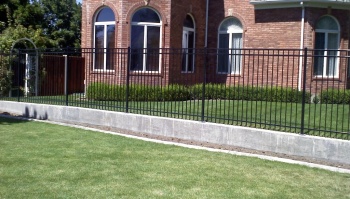 Сварные заборы на ленточном фундаменте 80 метров фото в Красноармейске